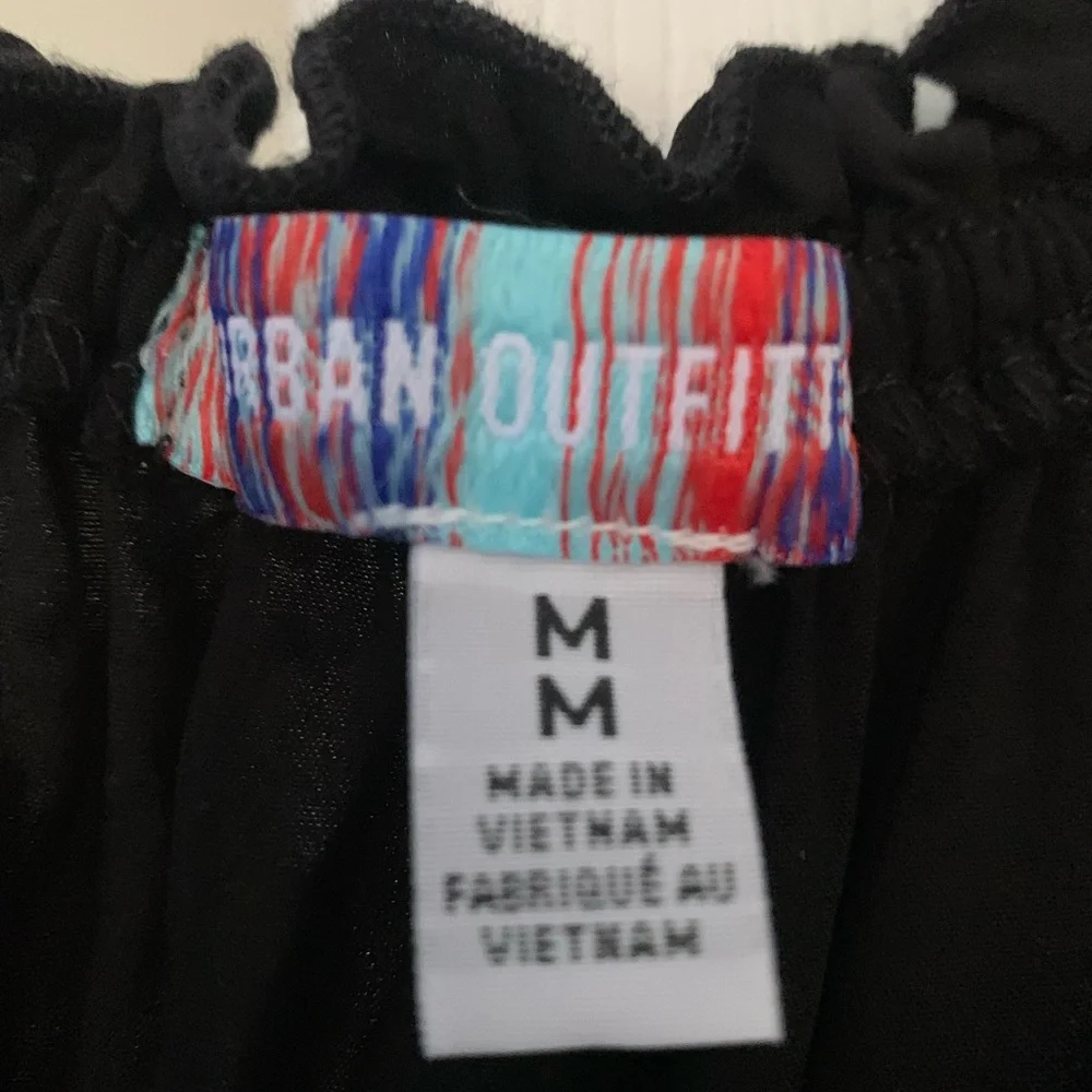 Urban Outfitters Rosie Romper - Picture 2 of 5